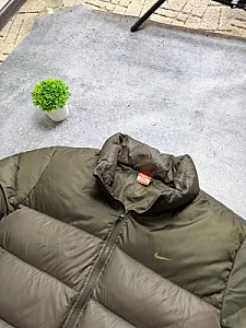 Nike пуховик оливковий - розмір XL - фото 6