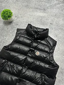 Moncler Down Puffer Vest чорна - розмір S - фото 4