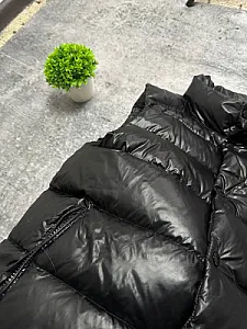 Moncler Down Puffer Vest чорна - розмір S - фото 5