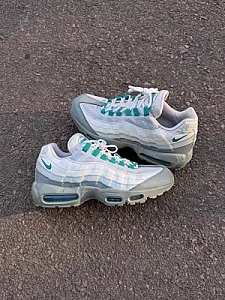 Nike Air Max 95 Clear Emerald білі - розмір 44 - фото 1