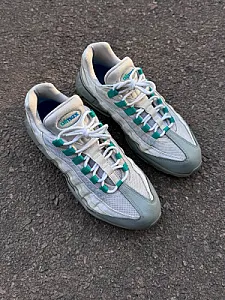Nike Air Max 95 Clear Emerald білі - розмір 44 - фото 5
