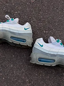 Nike Air Max 95 Clear Emerald білі - розмір 44 - фото 8