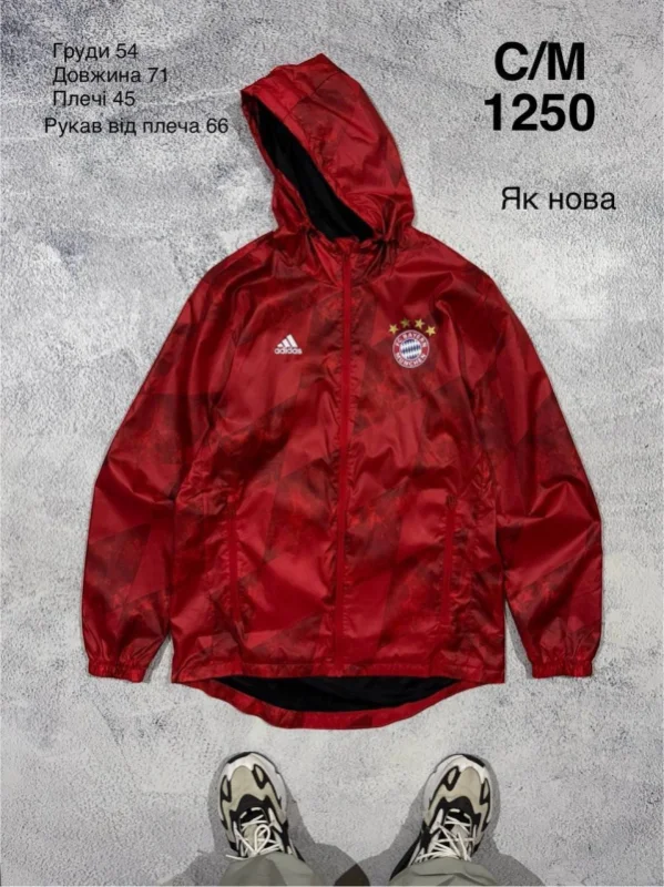 Adidas вітровка червона з капюшоном - red, розмір S