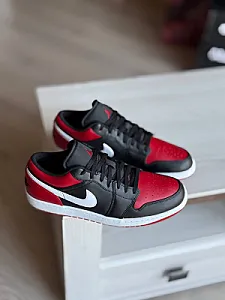 Nike Air Jordan 1 чорно-червоні - black, розмір 45 - фото 2