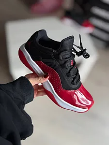 Nike Air Jordan 11 Cmft Low чорні з червоним - black, розмір 39 - фото 3