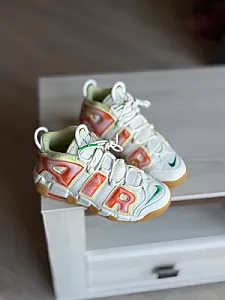 Nike Air More Uptempo білі з помаранчевим - white, розмір 39 - фото 2