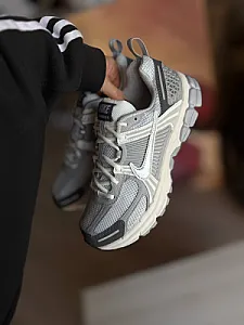 Nike Zoom Vomero 5 сірі - grey, розмір 38 - фото 2