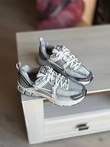 Nike Zoom Vomero 5 сірі - grey, розмір 38 - фото 6