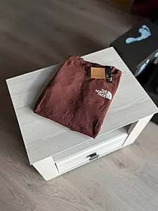 The North Face лонгслів коричневий - brown, розмір M - фото 4