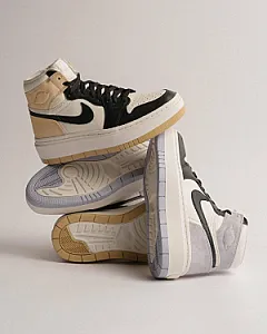 Nike Air Jordan 1 High SE Elevate Team Gold білі - white, розмір 42 - фото 1