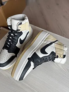 Nike Air Jordan 1 High SE Elevate Team Gold білі - white, розмір 42 - фото 3