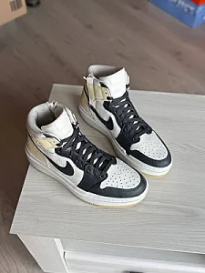 Nike Air Jordan 1 High SE Elevate Team Gold білі - white, розмір 42 - фото 4