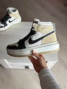 Nike Air Jordan 1 High SE Elevate Team Gold білі - white, розмір 42 - фото 5