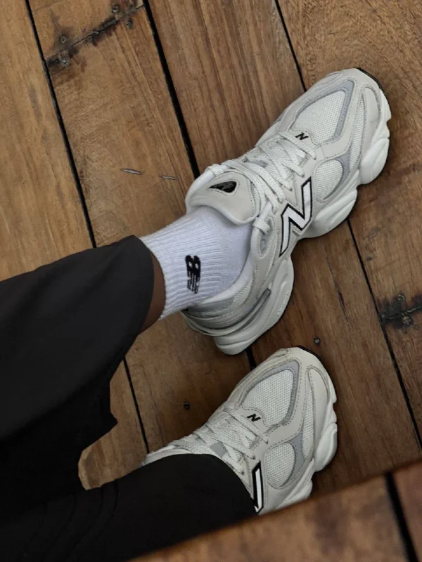 New Balance 9060 сірі - grey, розмір 37