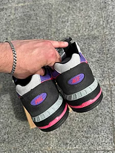 New Balance x PALACE 991 сірі з фіолетовими та рожевими вставками - multicolor, розмір 41 - фото 3