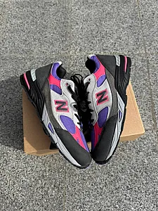 New Balance x PALACE 991 сірі з фіолетовими та рожевими вставками - multicolor, розмір 41 - фото 8