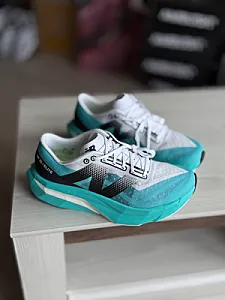 New Balance FuelCell SuperComp Elite v4 біло-бірюзові - light_blue, розмір 40 - фото 4